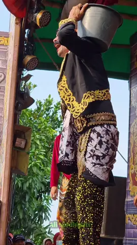 Legowo turun panggung, penontone heboh😅 @OM PAKEL @BhaktiKuncoro #ketoprakpati #bhaktikuncoro #kesenianjawa #fyp #fyppppppppppppppppppppppp 