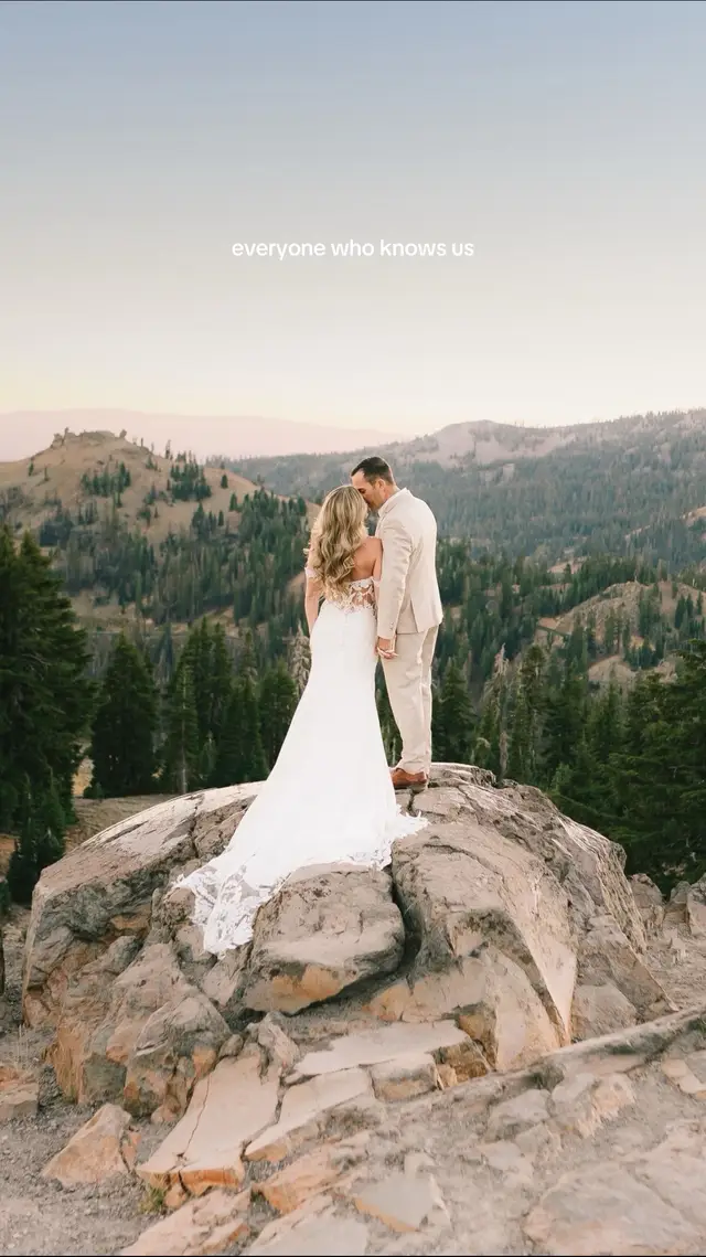 #furbabies #dogsarefamily #weddingpictures #weddingpictureswithdogs #mountainwedding 