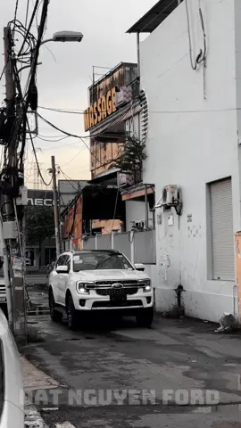 Everest Platinum 2025 Trắng | Sẵn xe. #everest #fordeverestplatium #fordeverest #ford #everestplatinum  @Dat Nguyen Ford 