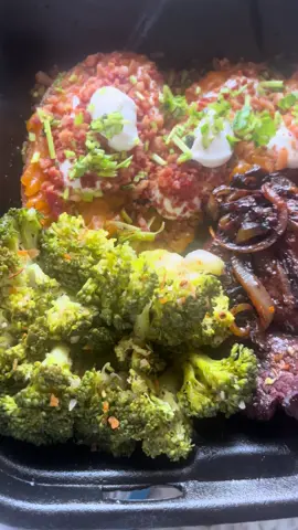 Would you pay $28 for this with a drink, and garlic bread?#fyp #steak #food #Foodie 