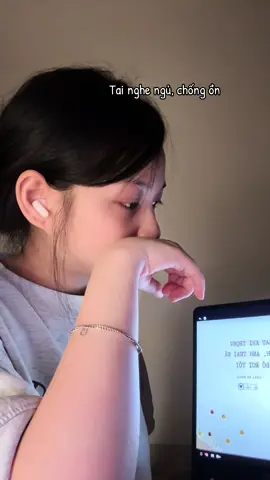 Tính ra có cốc trà sữa, mà đầy đủ chức năng á 