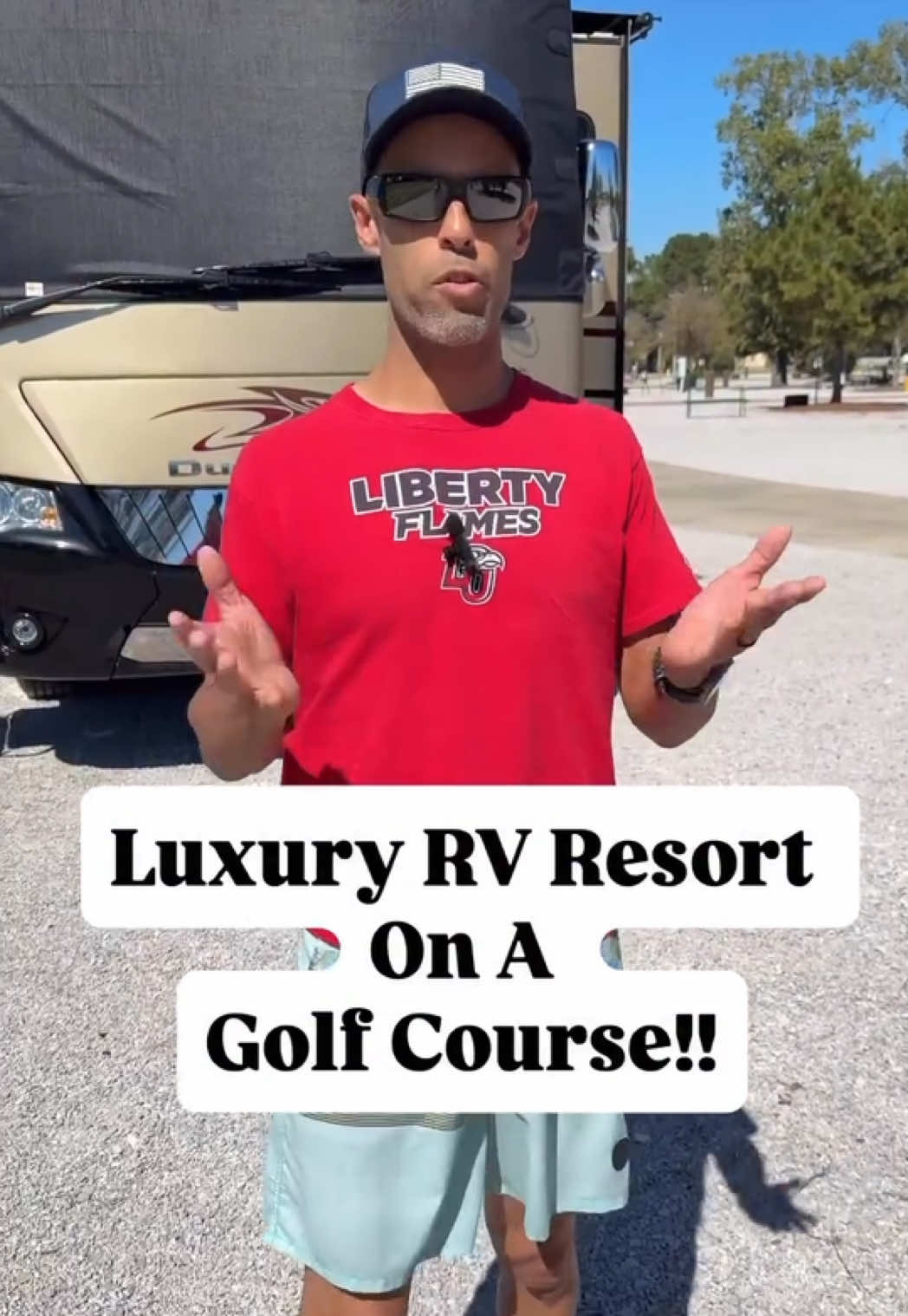 We found a luxury RV resort on a golf course. Gator Grounds RV resort also includes large level sites, pickleball, 2 water parks, bar, arcade and much more!! #glamping #rv #rvlife #roadtrip #motorhome 