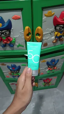 Sunscreen Wardah Ekslusif premium harga promo #promoseruweekend #skincareroutine #sunscreen 