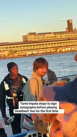 @Tame Impala stops to sign autographs before taking over Brooklyn pier to play ‘Deadbeat’ live for the first time ✨  #tameimpala #deadbeat #newmusic #brooklyn 