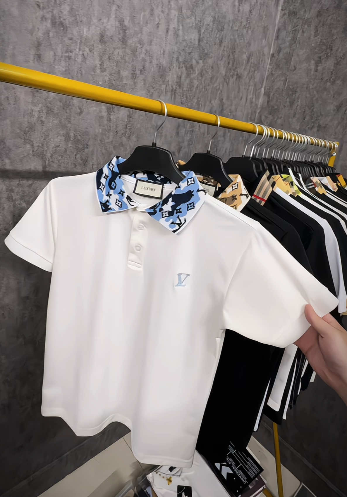 Luxury Lệ Vi cổ dệt vải poly co giãn nét đèn đẹt bù size liên tục ạ 🛍️🛍️ #xuhuong #polo #polonam #aopolonam #aoboypho 