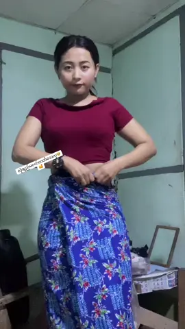 #tittokmyanmar #foryou #မြင်ပါများပြီးချစ်ကျွမ်းဝင်အောင်လို့😜🤗 #လုံချည်မဝတ်တတ်သေးပု🥹🤭