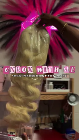 fresh out the box 💛😍 full and thick to the ends !! 13x6 200% density 32' 613 body wave wig sent from @tobeaper_hair only $119 with a $10 off coupon !!  #unboxing #unboxingvideo #613wig #fypシ゚viral #wigtok @yuzhougrace_amz @fiihairamazon @beautyforeverhair_amazon @cutebeinhair_tiktok @ISEEHAIR 