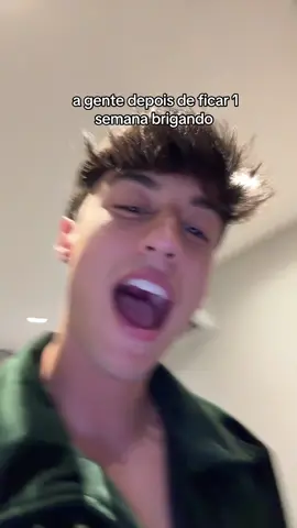 fingir que nada aconteceu>>>