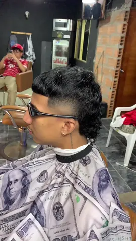 Corte y tiñe 💇💈de @MrStivenTc a @Mr stiven de temu 💯 #mrstiventc #cortedepelo 