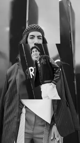 Looks on loops.  @fashionweekmx  #VFWMx 