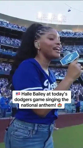 She did amazing!! Look at that crowd!! 😨 #foryoupage #hallebailey #trending #dodgersgame #nationalanthem 