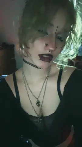 So many drafts and nothing to post hwbrjsjekr I’ll update w the new hair soon swear