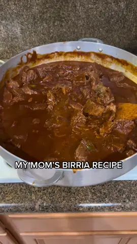 who wants more mom recipes 🤪 #birria #comidacasera #mexicanfood #recetascaseras #MomsofTikTok 