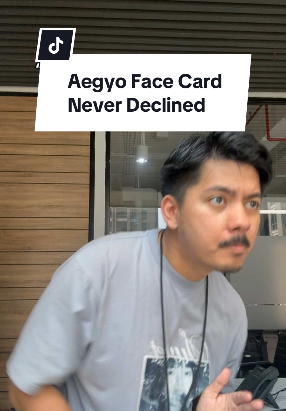 Even bank system can’t handle this aegyo face 😝💞