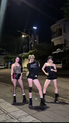 Dc:me #xotit cùng 2 trò cưng @Xuân Nhii  @Ngọc Phụng #tiktokdancer 
