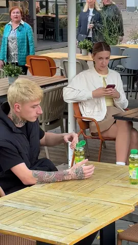 Heart-warming social experiment❤️#kindness #help #social #humanity #fyp 