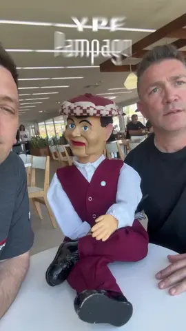 pirulo  pasó por YPF La Pampagonia y quedó enloquecido con nuestra robot 🤖  ¿Podrán transformarse en buenos amigos? Ustedes que dicen 🤭 @gerardoconiglio ¡Gracias por elegirnos! ♥️