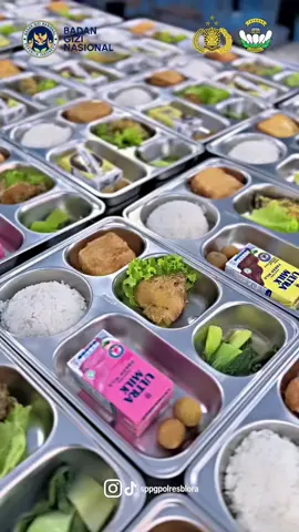 Rabu, 15 Oktober 2025 Hari ke-3 MBG di SPPG Polres Blora! Menu spesial: ayam serundeng, tahu krispy dan sayur pokcoy🥬 Perut kenyang, hati senang, belajar pun tenang~😋 Yayasan Kemala Bhayangkari SPPG Polri Polres Blora 📍Jl. Raya Seso-Sayuran, Kec. Jepon, Kab. Blora #makanbergizigratis #mbg #sppg #sppgblora #sppgpolresblora @badangizinasional.ri 
