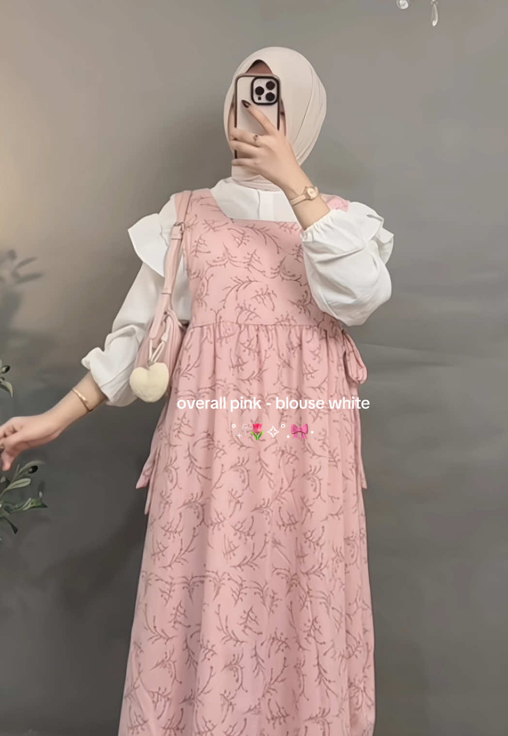 Cute 🎀🫶🏻✨ #outfitideas #outfitinspo #overall #overalldress #overallsoutfits 