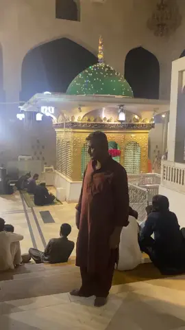 بی بی پاک دامن مجھے میرا محرم عطا فرمائے آمین انشاءاللہ 