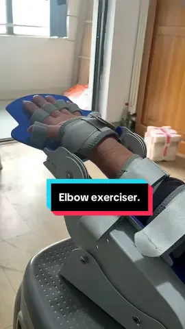 With this tool, you can exercise at home every day.#fyp #rehabilitation #viral #stroke #handtraining 