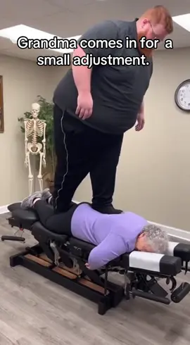 Grandma gets chiropractic adjustment. This should fix her back pain! #chiropractor #sora2 #neckpain #chiro 