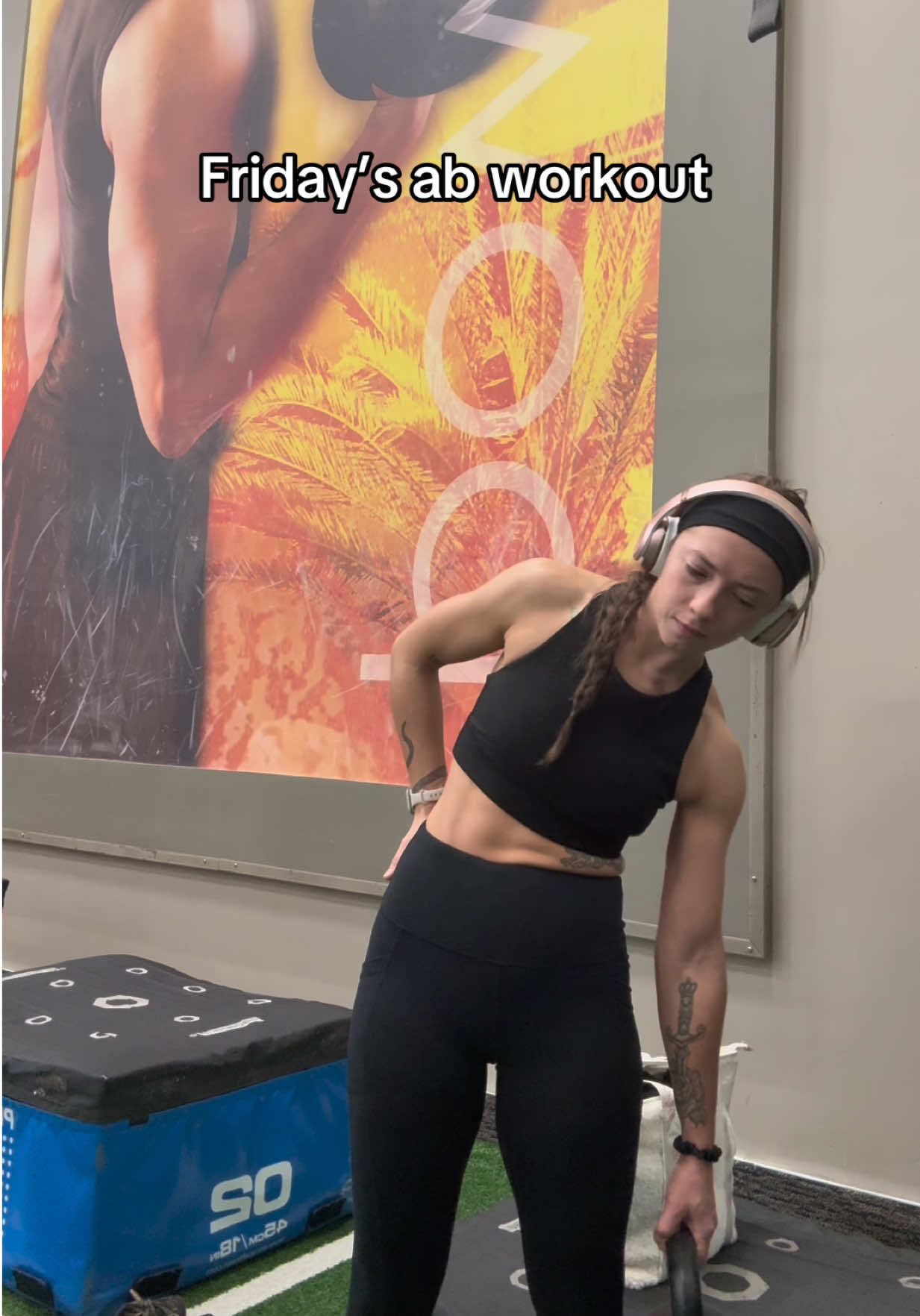 I actually love training abs  #Fitness #absworkout #workoutroutine #wellness #GymTok 