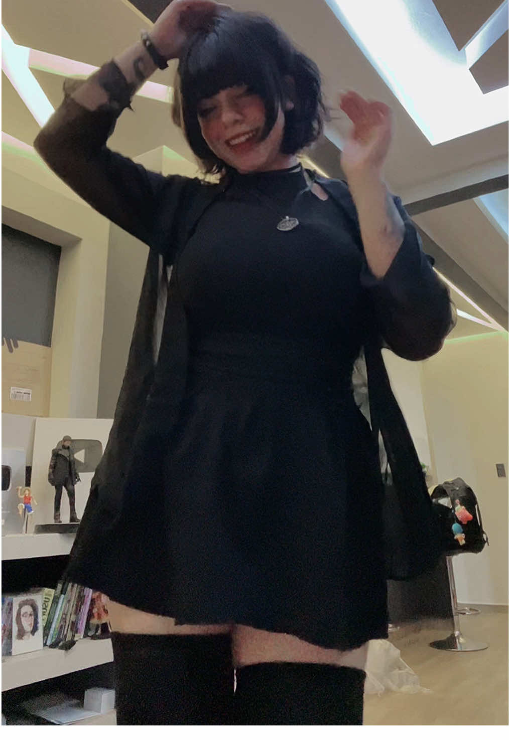 ????