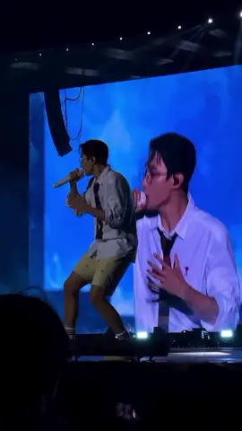 kita usahakan dengerin lagu ini secara langsung.....😊🫶 #seventeen #dino #carat #beranda #fyppppppppppppppppppppppp 