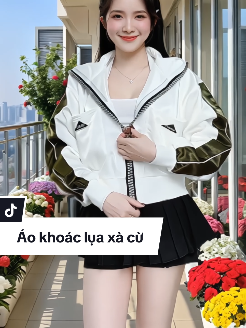 Áo khoác nữ lụa xà cừ, thiết kế kẻ sọc tay, có nón #aokhoacnu #aokhoacxinh #aokhoacgio #aokhoac #xuhuong 