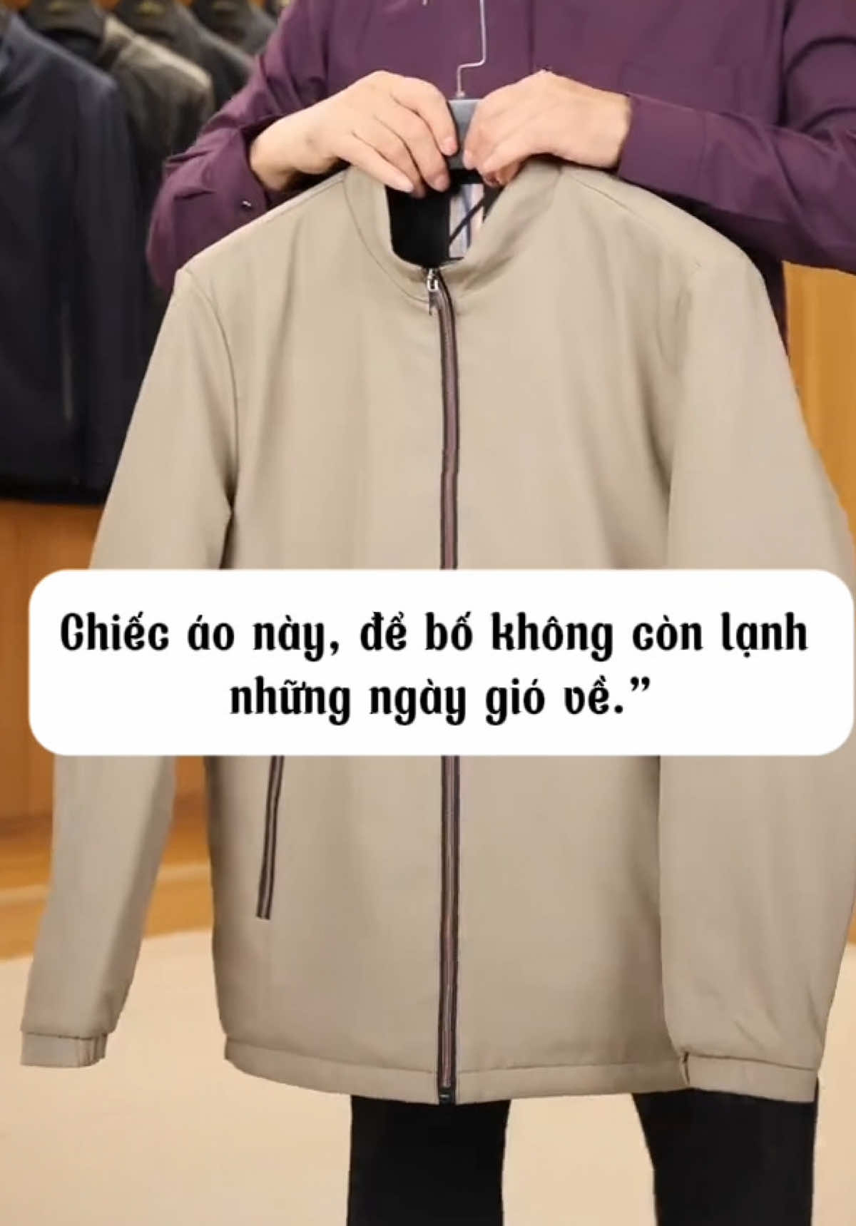 Thời tiết chuyển lạnh đến nơi rùi ạ #thinhhanh #aokhoac #aokhoacnam 