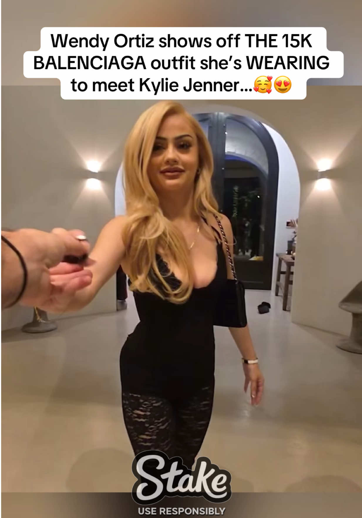 Wendy Ortiz shows off THE 15K BALENCIAGA outfit she’s WEARING to meet Kylie Jenner…🥰😍#fyp #wendyortiz 