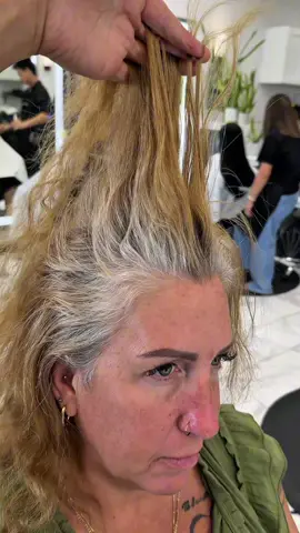 ✨ Hair Transformation ✨ She didn’t cover her grays — she embraced them. A soft gray-blending technique that enhances natural silver strands instead of hiding them. Because confidence shines brighter than any color 💫 #GrayBlending #EmbraceTheGray #SilverBeauty #NaturalElegance #HealthyHair #HairTransformation #HoustonHair #KatyTexas #longshairstudio 