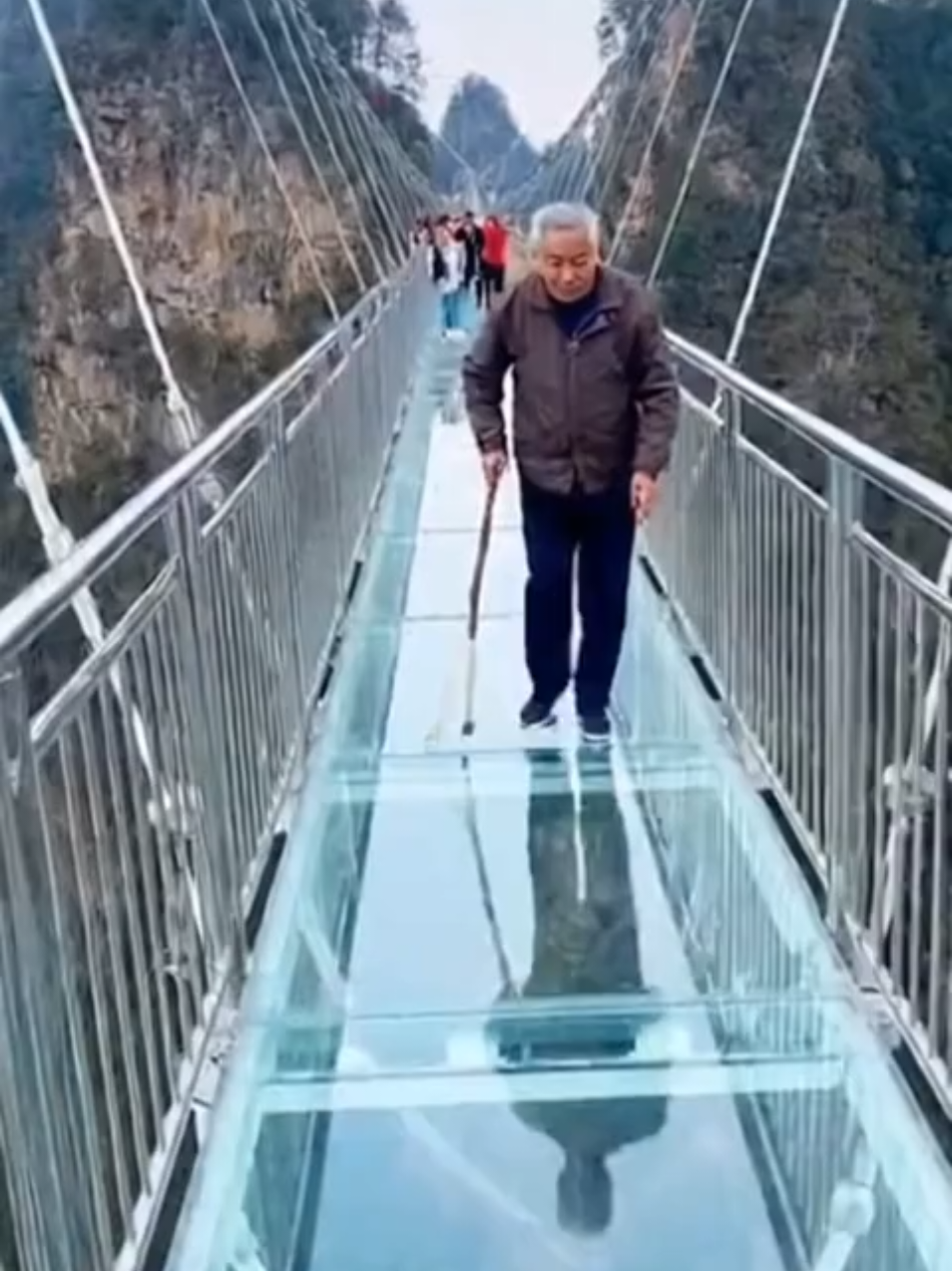 what is this next part 🤔🥺😱 #china #tiktok #foryou #sora2 #foryoupage 