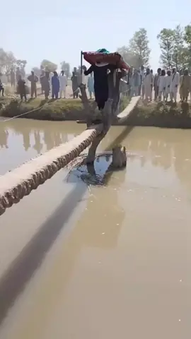 Aese dastoor ko, Subha be Noor ko main Janta, main Nahin manta #foryou #foryourpage #viraltiktok #viralvideo 