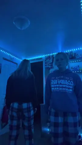 Make it move 🧐@️ #dance #throwitinacircle #bestfriend #fyp #reposts 