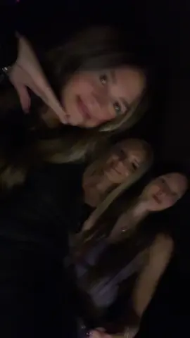 Sh!t me💋@ryelle64 @delaney💫 