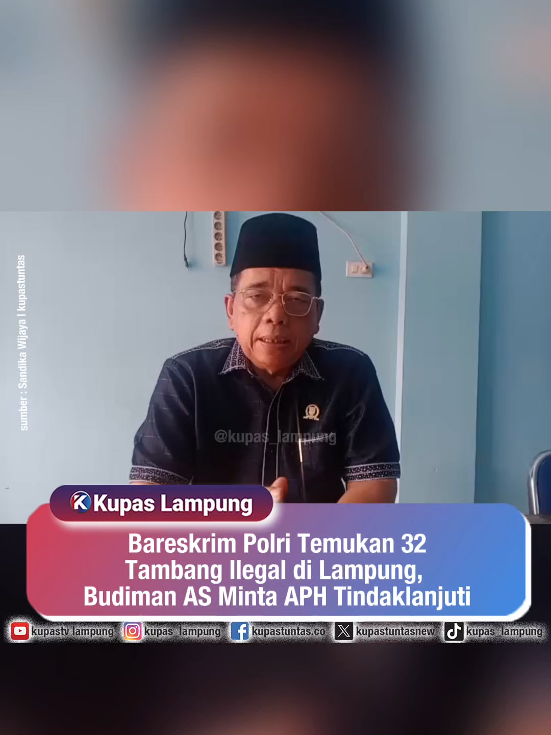 Bareskrim Polri Temukan 32 Tambang Ilegal di Lampung, Budiman AS Minta APH Tindaklanjuti . . Anggota Komisi I DPRD Provinsi Lampung, Budiman AS, pada Jumat (17/10/2025), meminta aparat penegak hukum segera menindaklanjuti temuan Bareskrim Mabes Polri terkait 32 tambang ilegal di Lampung yang terdiri dari tambang pasir, batubara, andesit hingga emas. Ia menegaskan bahwa penertiban tambang tanpa izin harus sejalan dengan arahan Presiden Prabowo Subianto yang menekankan pentingnya penindakan tegas terhadap aktivitas ilegal tersebut. Budiman juga menyoroti kerugian negara akibat tidak adanya pajak serta dampak lingkungan yang ditimbulkan, dan menegaskan bahwa siapapun yang membekingi tambang ilegal, termasuk oknum aparat, politisi, maupun tokoh masyarakat harus ditindak tegas. Ia menambahkan bahwa DPRD telah mengusulkan Raperda tentang perizinan pertambangan guna memperkuat pengawasan di daerah. - Untuk berita selengkapnya, baca di  kupastuntas.co dan berdikari.co - #TambangIlegal #Lampung #PenegakanHukum
