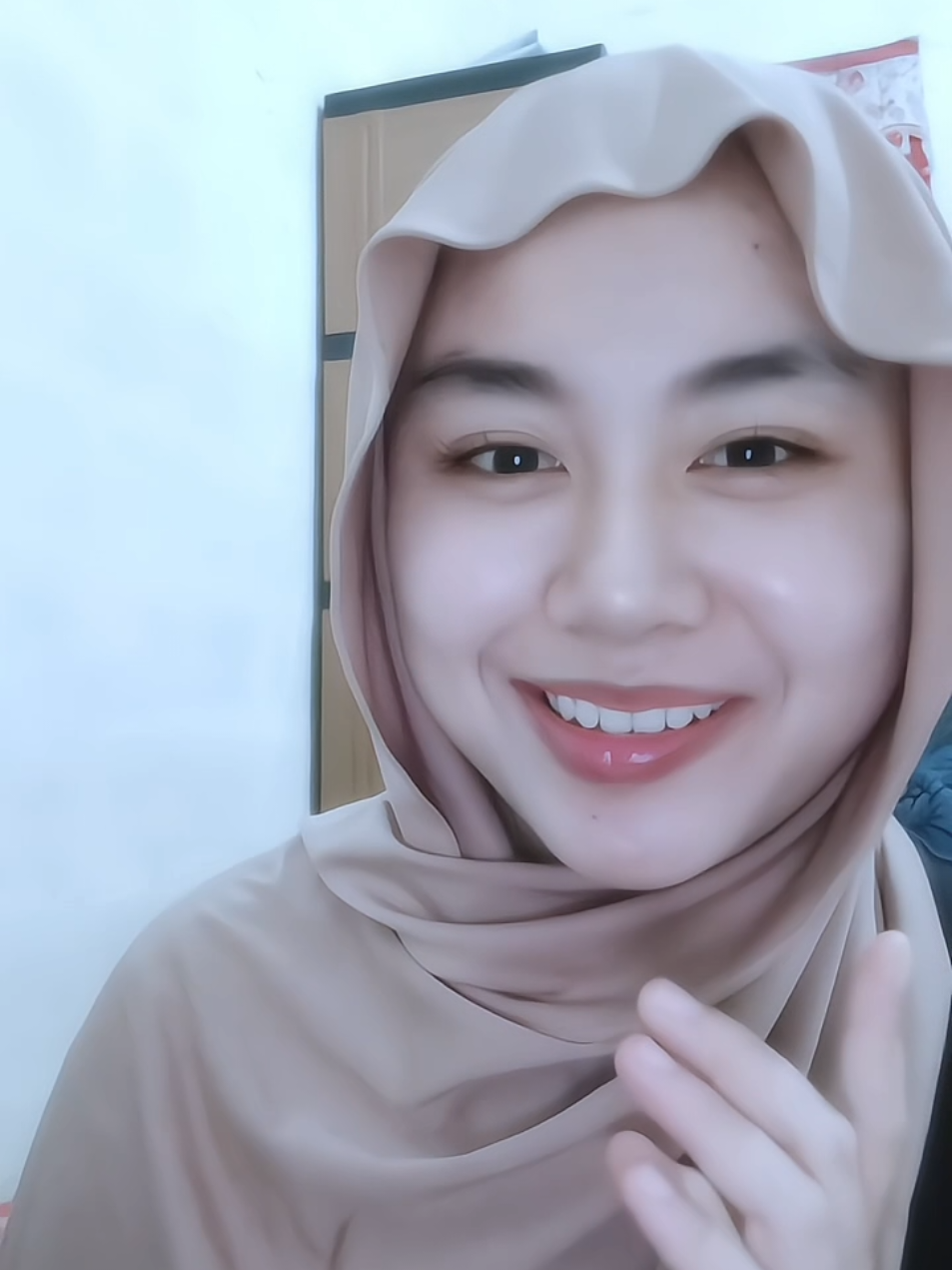 kebanyakan cowo keren pasti punya sepatu NB🤣