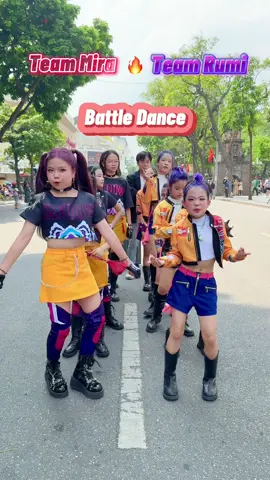 Thi nhảy trên Phố đi bộ Hồ Gươm, Hà Nội - Huntrix Ver 😍 #trending #phodibohoguom #walkingstreet #safedance #ilovetiktok 