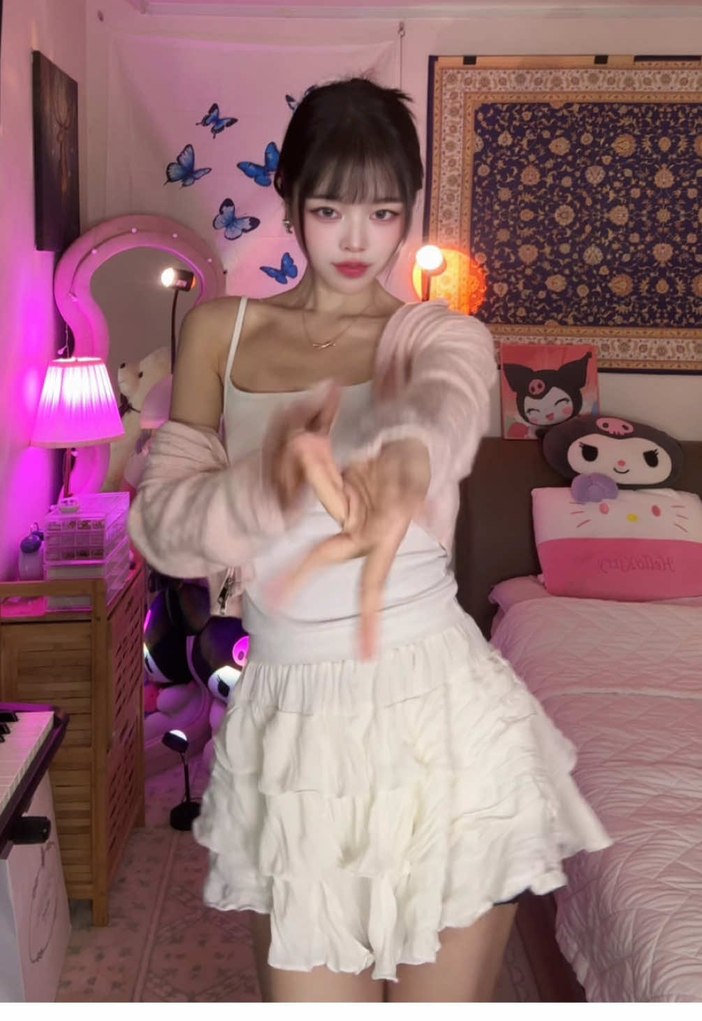 😆 #tiktoklive #yeori #fyp #model #dance 