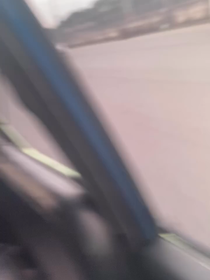 UV EXPRESS INARARO MGA SASAKYAN SA QUEZON CITY Isang katao ang nasawi at tatlong iba pa ang nasugatan matapos araruhin ng isang UV Express ang mga sasakyan sa Commonwealth Avenue sa Quezon City. VIDEO COURTESY: Shane Lumibao / Facebook #AbanteNews #RoadRage #QuezonCity