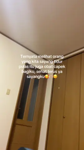 Wanita yang sangat keras kepala kalo di suruh berhenti kerja☺️, pulang untuk tidur bangun untuk kerja bahkan pulang kadang sampek malem jarang makan malem, mandi terus vc tidur🥹 kamu ini cewek jangan terlalu capek” perihal kerjaan, @Meyes🕊️ 🤍 #fyp #xybca #masukberanda #ldrjepangindonesia🇯🇵🇲🇨 