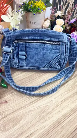Unisex styling Jean bag 💼 #bags #handbag #WomenBags #fyp #singleshoulderbags #tiktokshop #tiktok #versatile #eveningbag #prettybag #elegent #ElevatedHome 