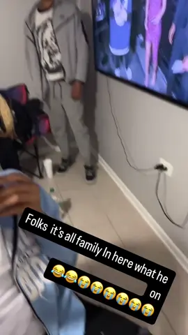 Cuz at the family function wylin😭😭😭😭 #fyp #chicago #fypシ #family #yn 