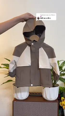 Trả lời @Thắm úi 💕 Nay shop về đủ size từ 10-35kg rùi nha mom,áo khoác gió tung tung sahur cho bé#aokhoac #aokhoacgiochobe #aokhoacchobe #thoitrangtreem #xuhuong 