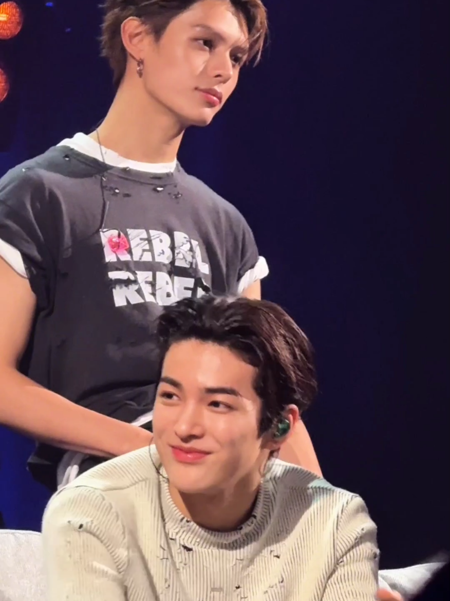 gorgeous #JAMES #KEONHO #CORTIS #iheartradio #fancam cr xhs