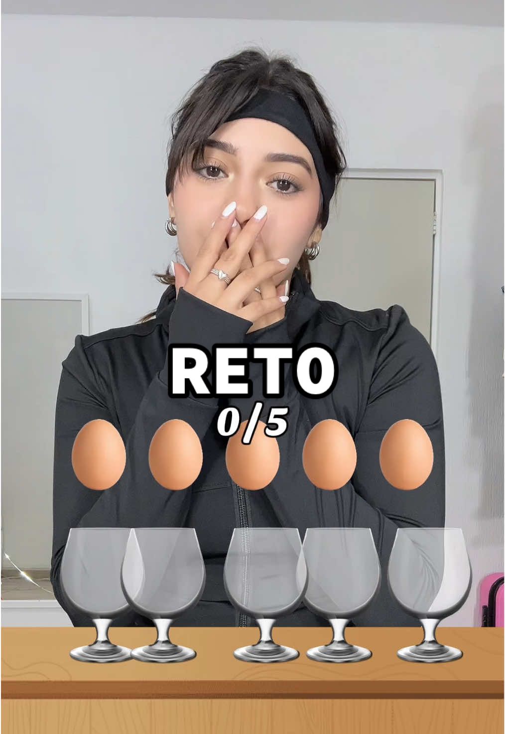 Reto: meter los huevos a la copa, a ver amigos ustedes pudieron? #reto #challenge #filtro 