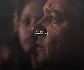 {Fall in love again and again marvel versión } i know i keep editing the clint watching the musical scene, forgive me #marvel #avengers #edit #imhvale #fyp 