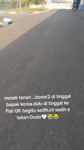 hari terakhir mau berangkat korea.sek  sempat panggil kita buat ketemu.makasi mami noeh😘sehat dan sabar ya pak.sakit BPK sakit kita juga 🫶✨🥲